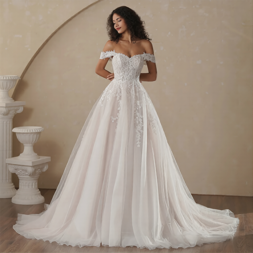 Robe de mariée fluide de la marque Robe de mariée Paris, tissu léger et élégant avec décolleté en V et jupe ample.