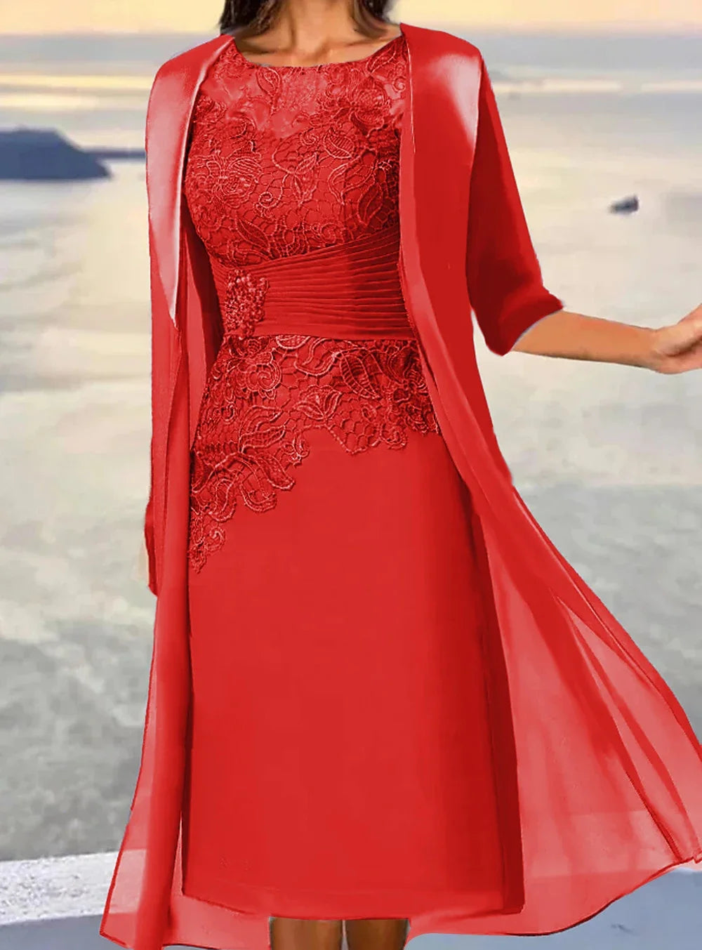 Robe mère de la mariée bohème chic avec dentelle et détails floraux, conçue par Robe de mariée Paris.